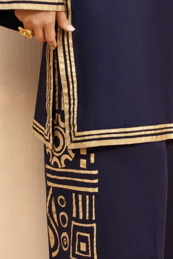 ARCANE THREADS-WITH PRINTED BAG