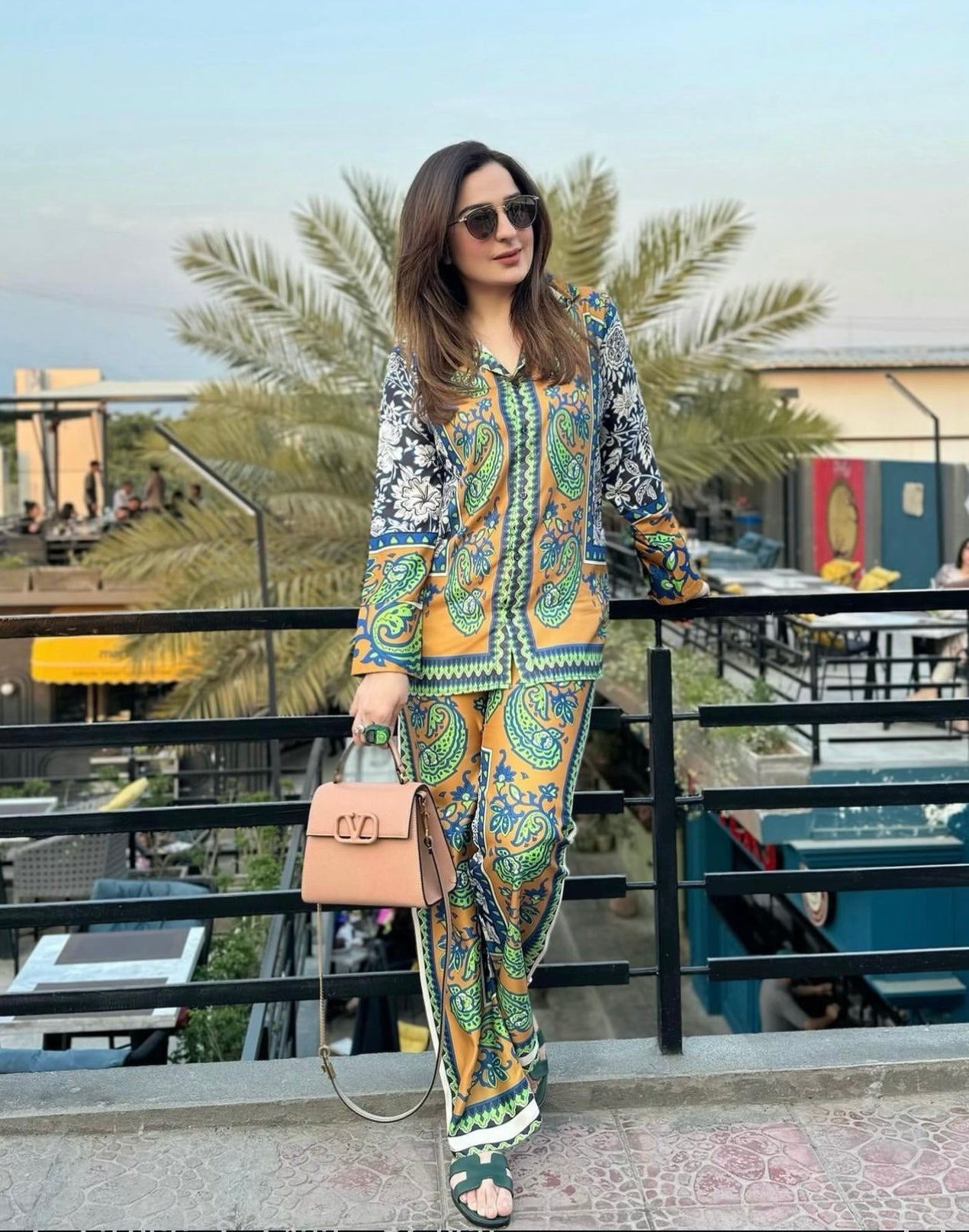 LILLY 2PC
