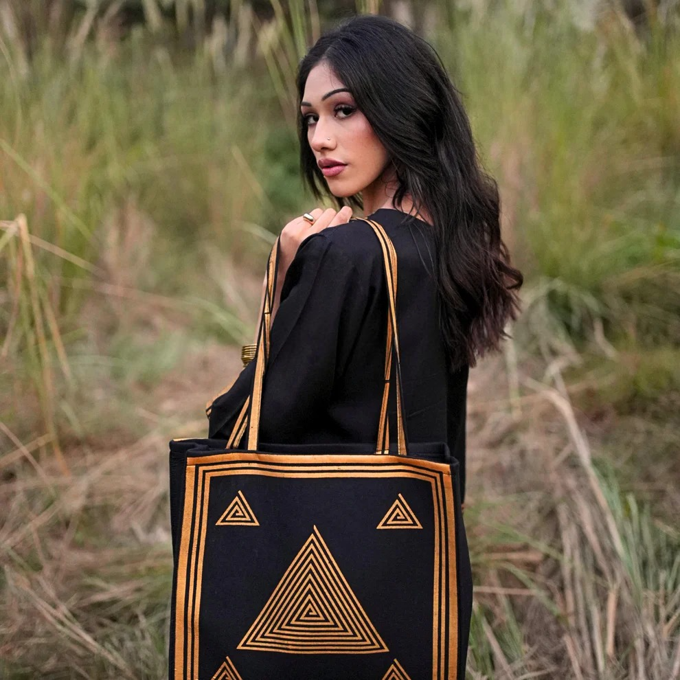 ARCANE THREADS Winter Wear with Bag