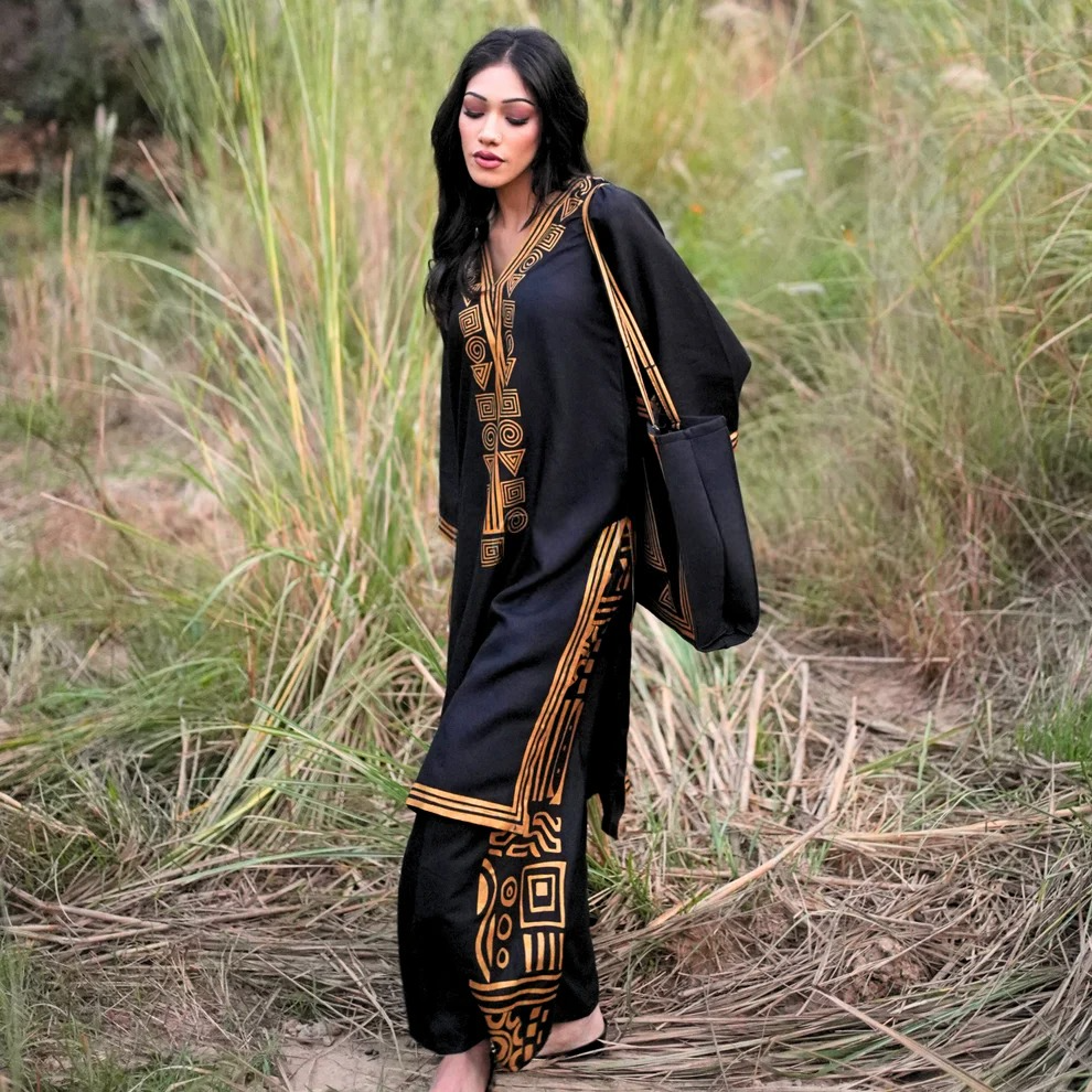 ARCANE THREADS Winter Wear with Bag